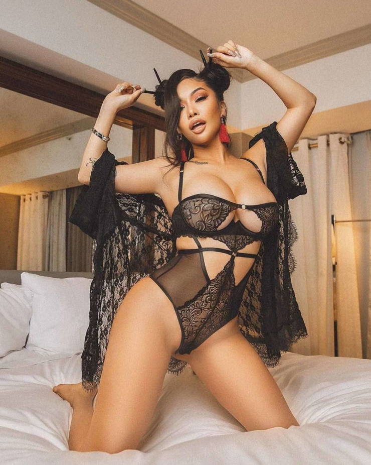 Mesh Dresses Can Hide Very Little From You