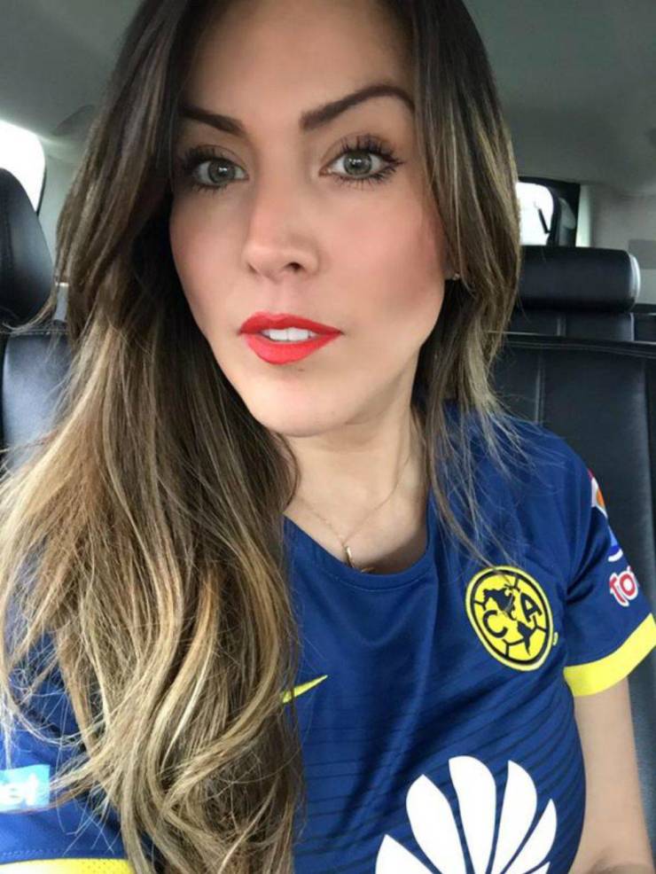 These Football Fans Are Spicy!
