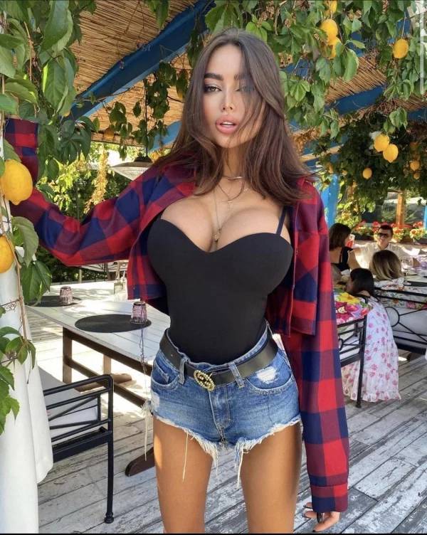 Your Photoshops Are Not Good!