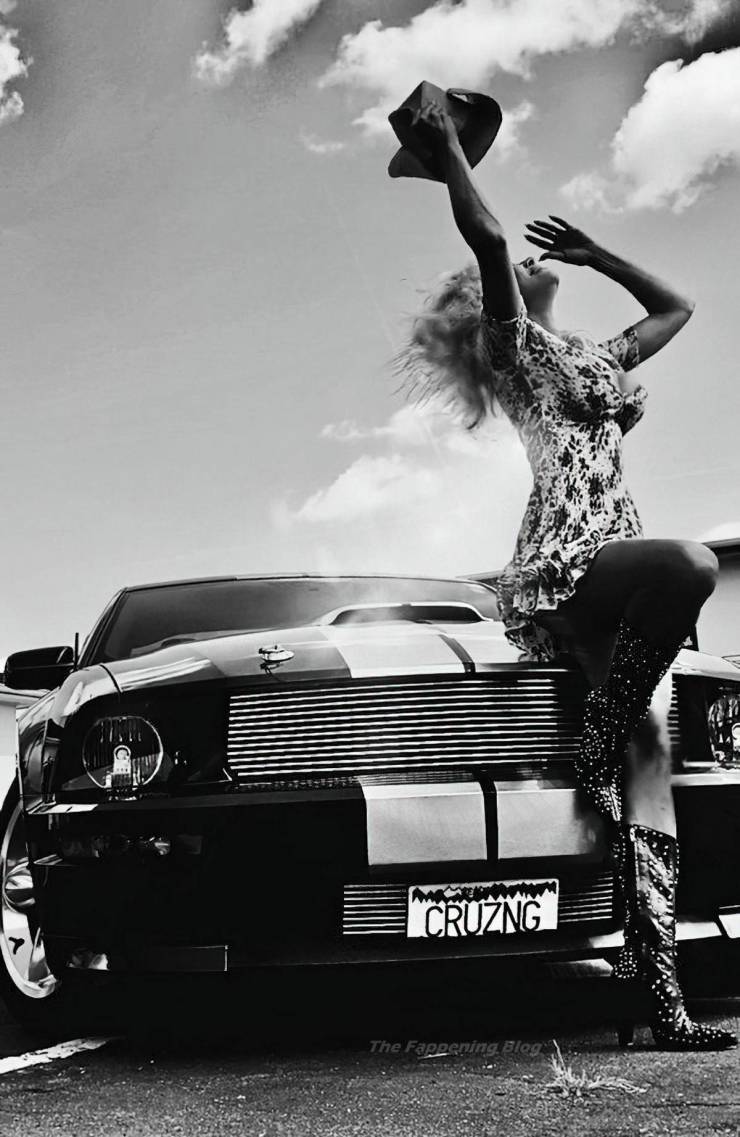 Pamela Anderson’s New Hot Photoshoot