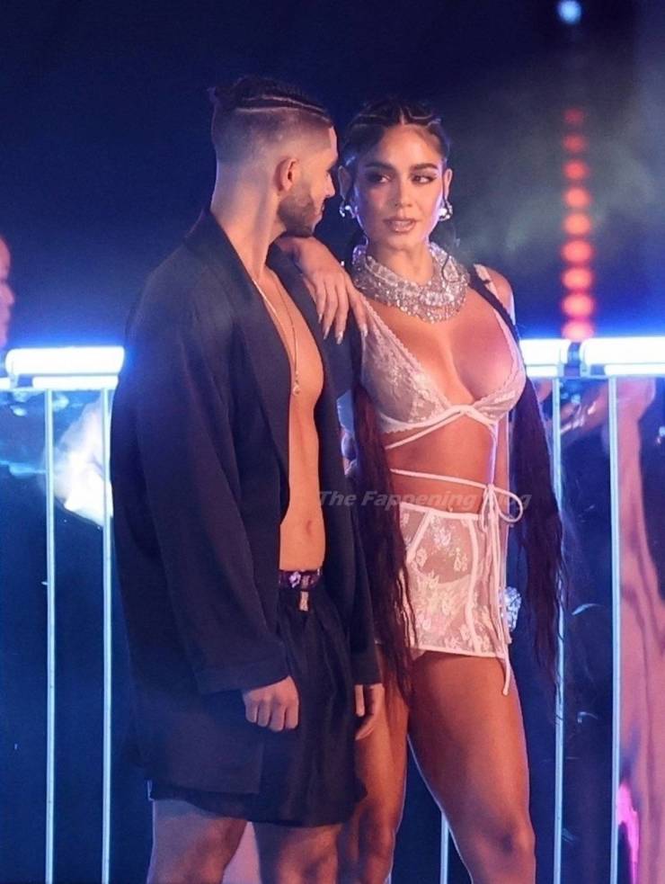 Vanessa Hudgens At Rihanna’s “Savage X Fenty” Show