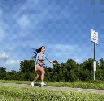 Get Fit With These Fitness Girls!