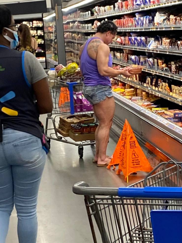 “Walmart” And Its Crazy Customers