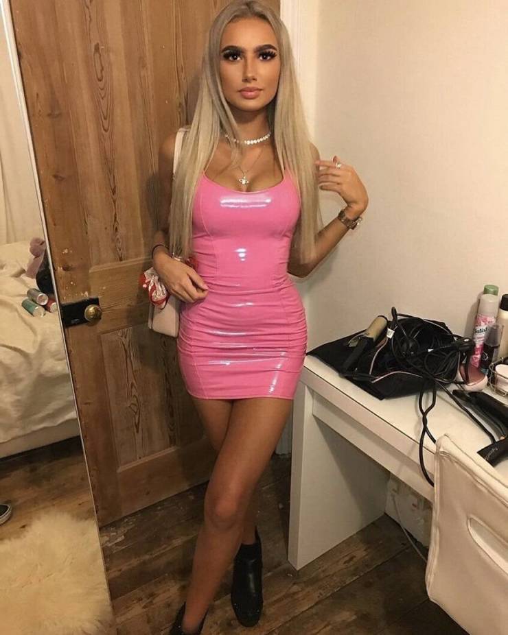 Hot Girls In Latex And Leather