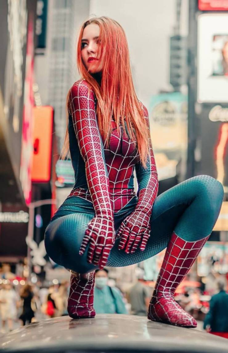 These Are Some Hot Spider-Girls!
