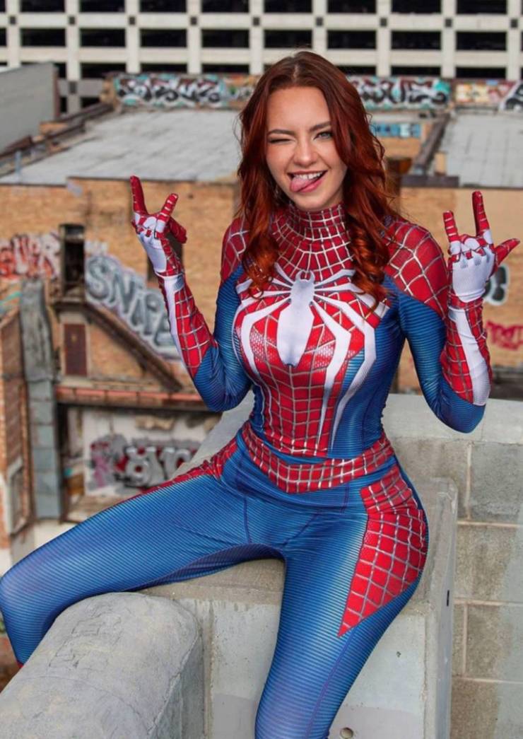 These Are Some Hot Spider-Girls!