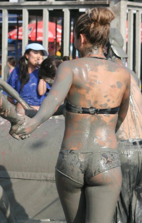 These Girls Are Very Dirty! Literally!