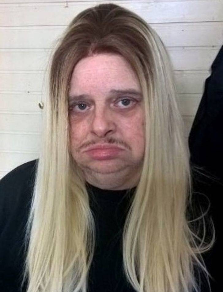 Online Shopping Never Goes Well…