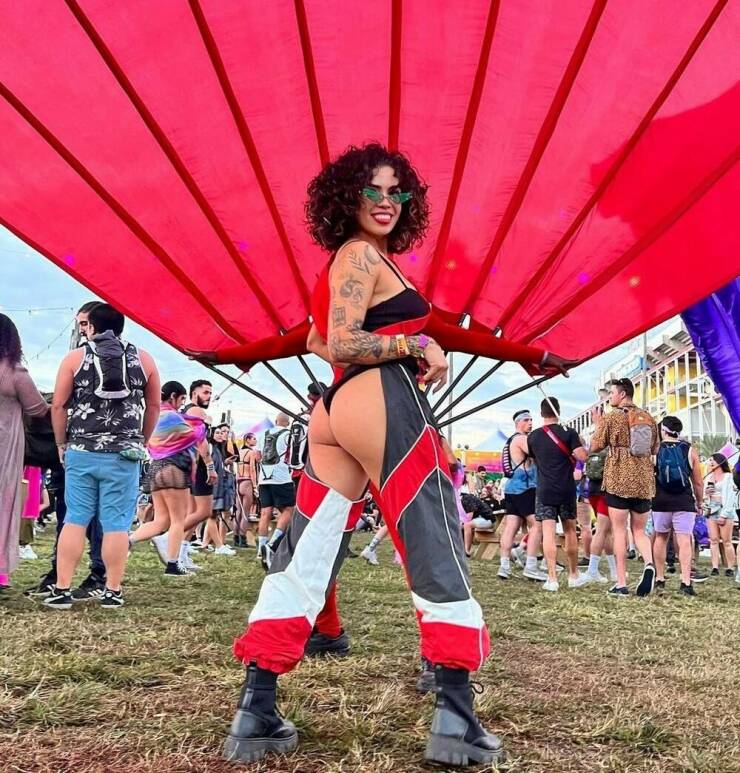 Music Fest Girls!