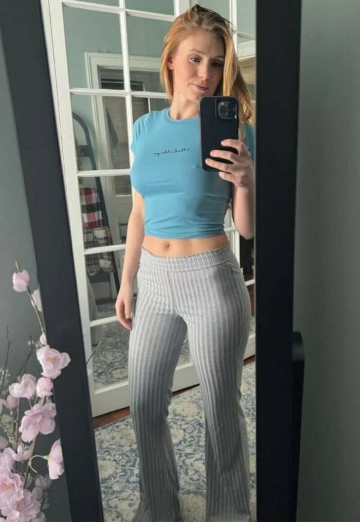 These Are Some Really Hot Selfies!