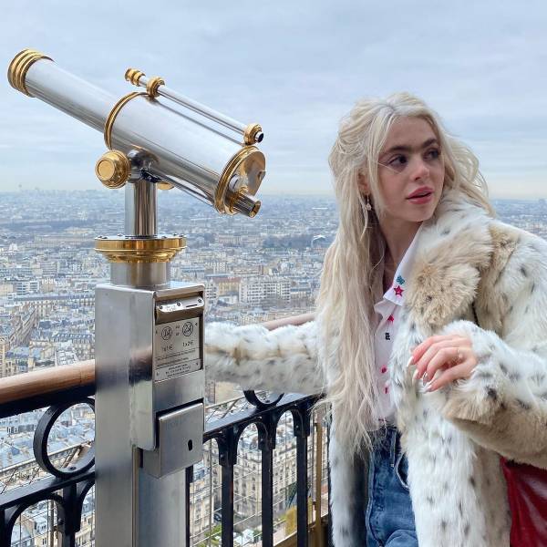 Unibrow Girl Says She’s Getting Cyberbullied On Social Media