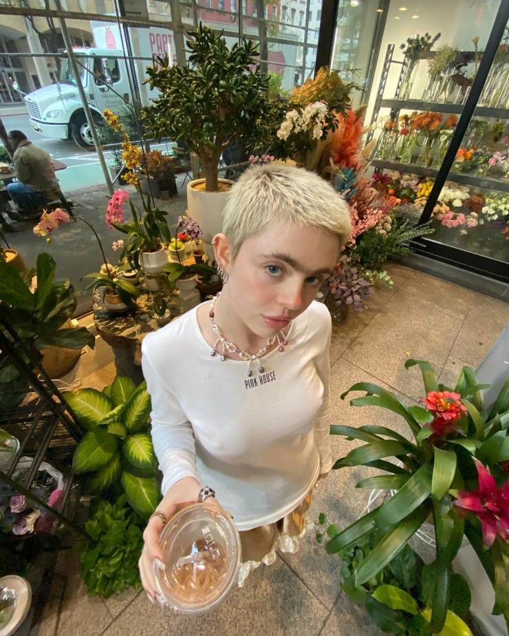 Unibrow Girl Says She’s Getting Cyberbullied On Social Media