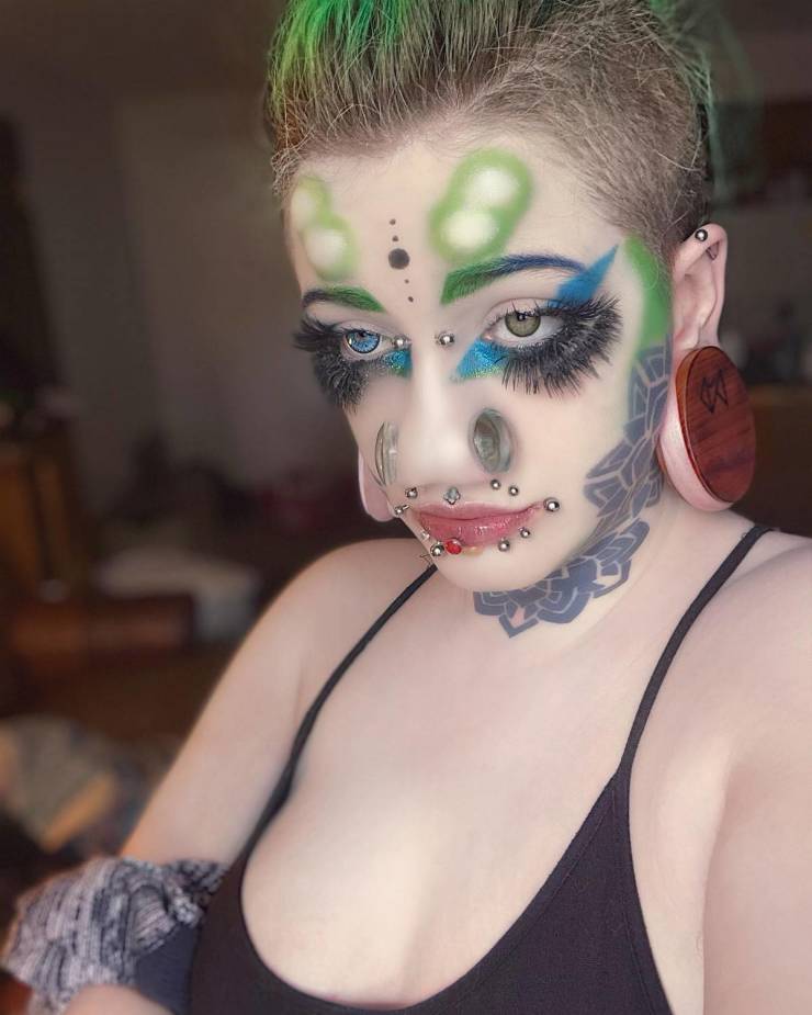 American Girl Gets 28 Piercings And Implanted Horns