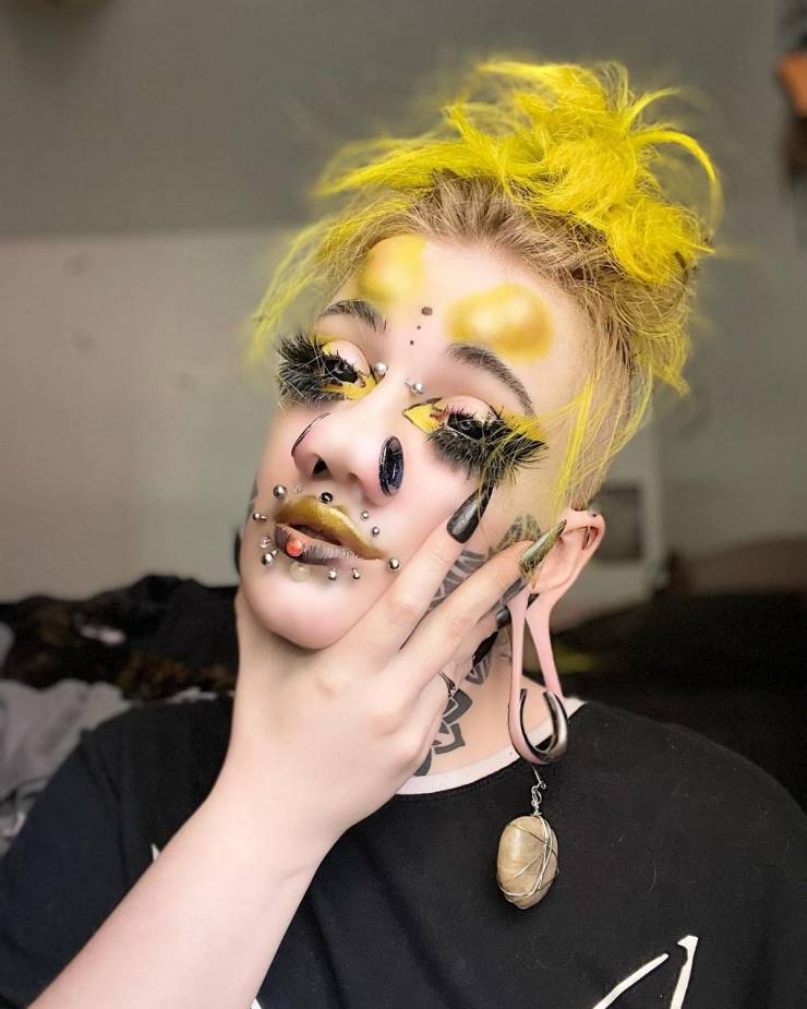 American Girl Gets 28 Piercings And Implanted Horns