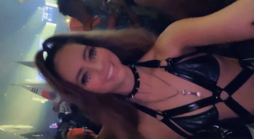 Sexy Girls At Music Festivals