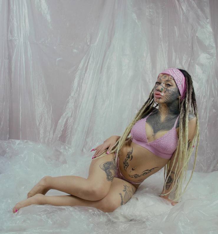 The Woman Decided To Become A Cat