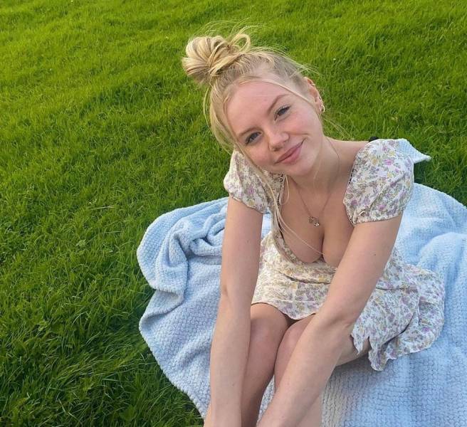 Sundresses Are Always Sexy!