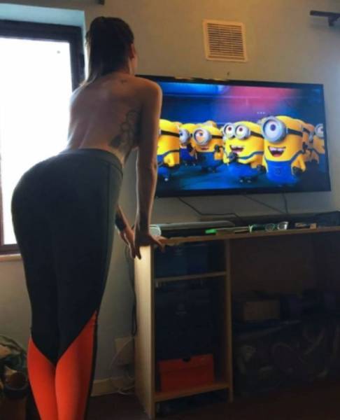 Yoga Pants Are a Real Turn-On