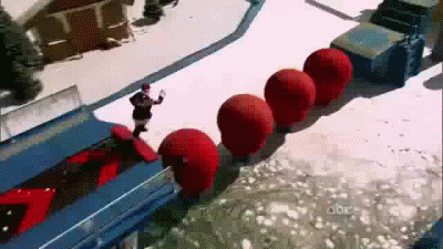 “Total Wipeout” Is Full Of Smashing And Pumping!