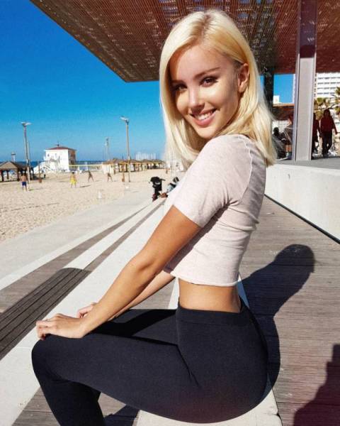 Yoga Pants Are a Real Turn-On