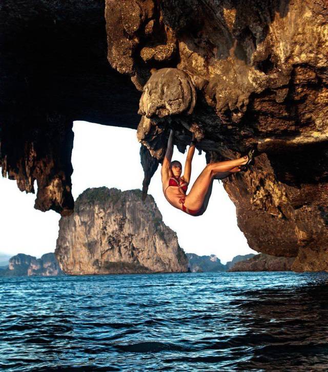 No Height Can Stop These Girls!