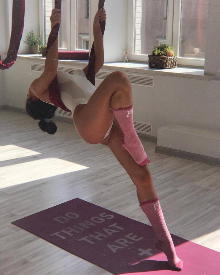 Fit Girls That Are Almost Too Hot To Handle