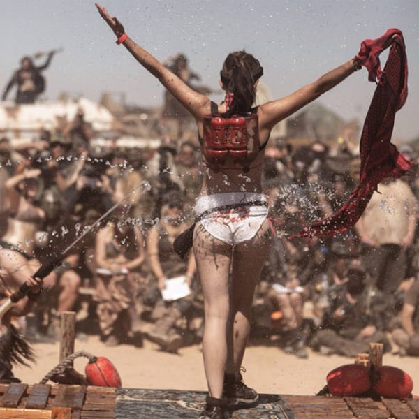 Welcome To “Wasteland”, Where Everything Is From “Mad Max”