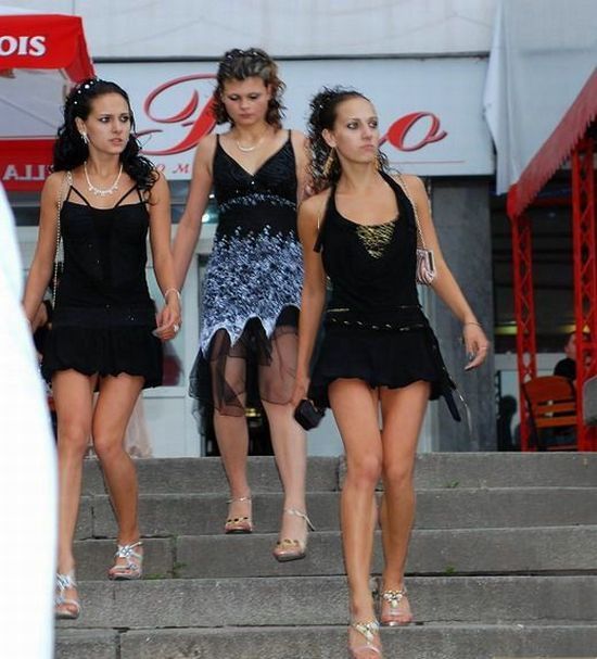 How Russian youth celebrates their graduation day (60 pics)