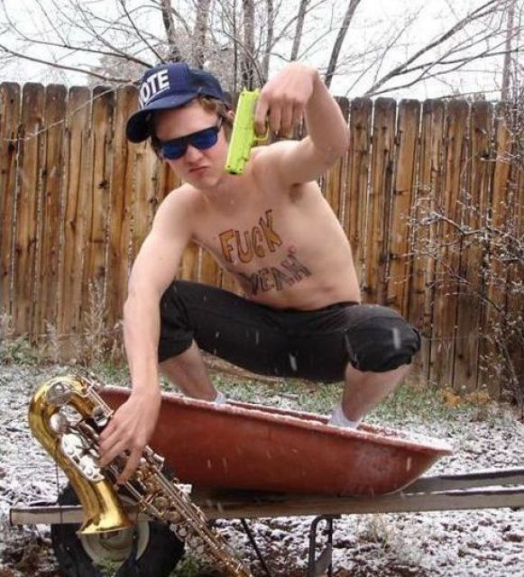 Internet Gangstas… (45 pics)