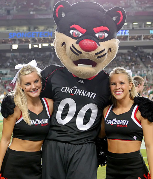 The Best Cheerleader of the Last Week (22 pics)