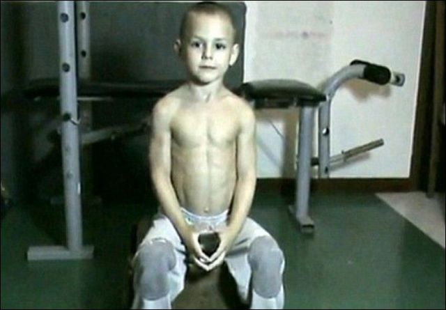 Strong Boys (21 pics)