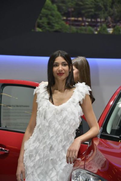 The Lovely Girls of the Paris Motor Show 2012