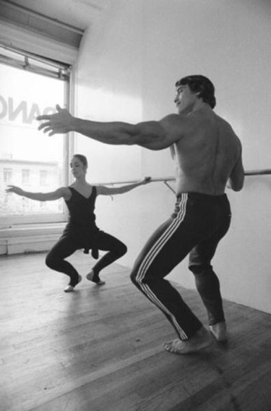 Rare Photos Reveal a Side of Celebs We Don’t Usually See!