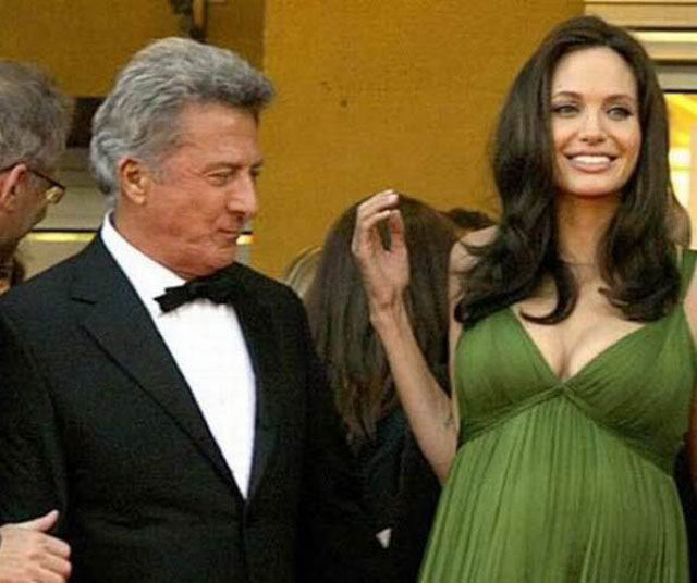 Boobs Can Make It Hard for People Not to Stare