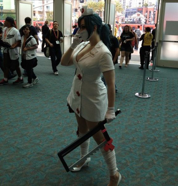 Cosplay Makes Hot Girls Even Hotter