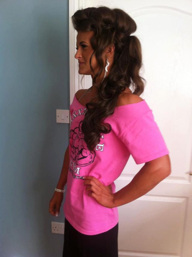 A Pretty Girl with a Body Most Men Would Kill For