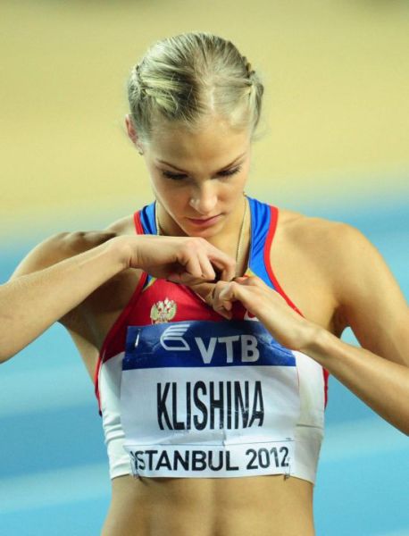A Cute Blonde Bombshell who Is a Serious Sports Athlete