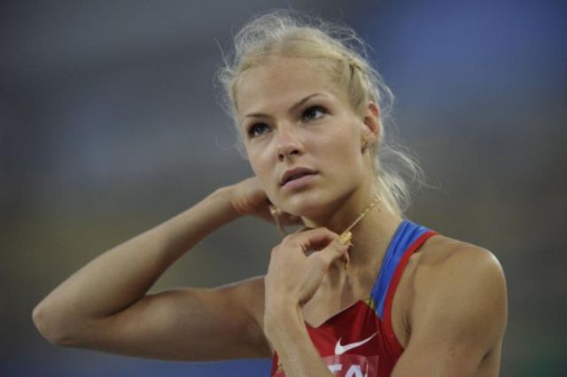 A Cute Blonde Bombshell who Is a Serious Sports Athlete