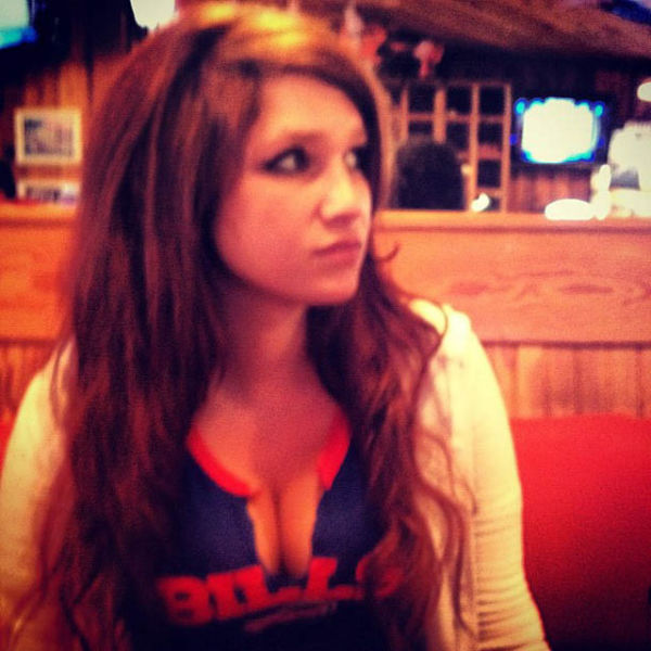 Hot Hooters Girls Have Some Fun During Break Times