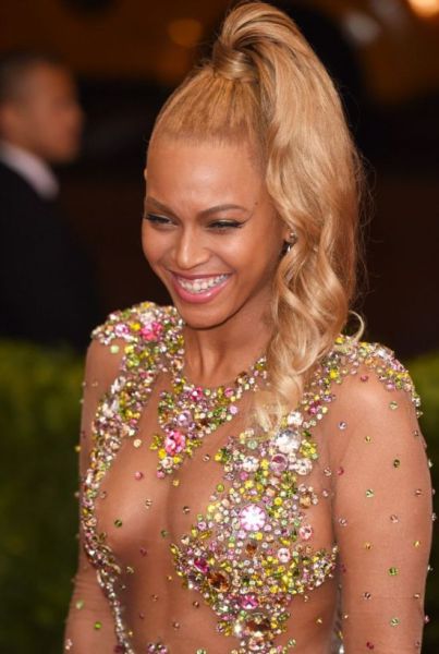 Beyonce Turns Heads in Her Nude Outfit at the Met Gala