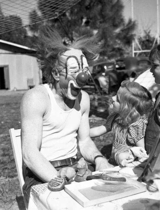 These Old Creepy Circus Photos Are No Laughing Matter