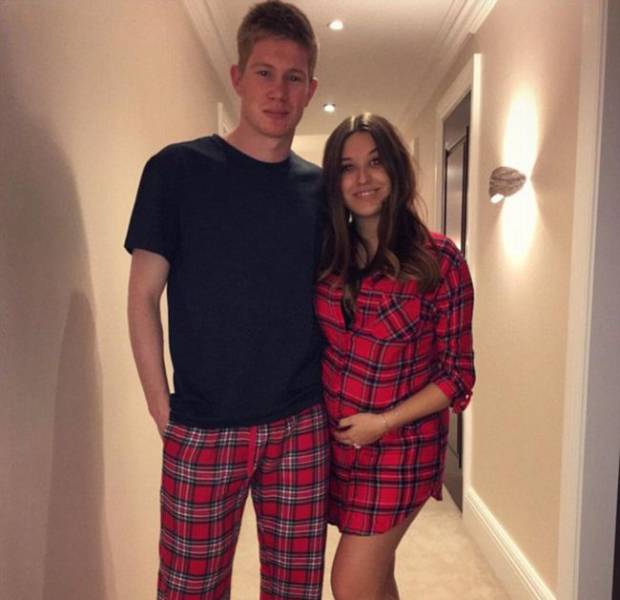 The Hottest Wives And Girlfriends Of Football Players