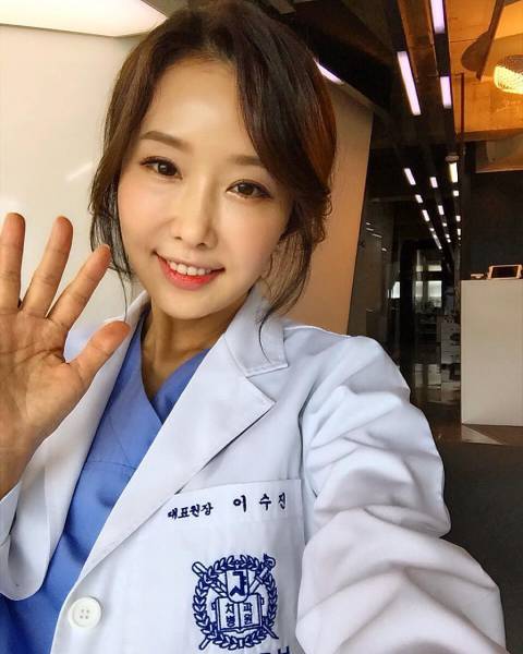 How Old Do You Think She Is?