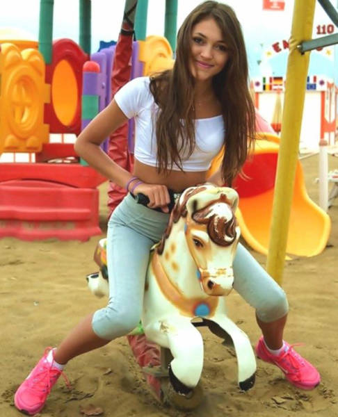 Goofy Girls Definitely Have the Added Cute Factor